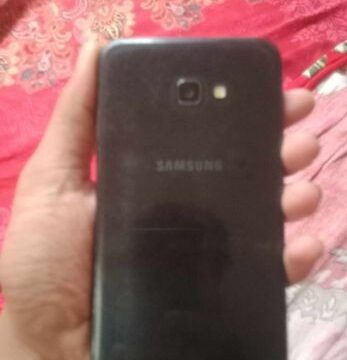 Samsung Galaxy J4+ Phone (Used)